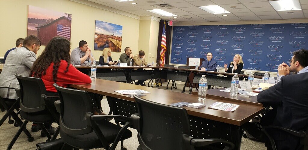 IFPrograms's tweet image. To round out our #IVLP European delegation’s visit to NC, they met with @JohnLockeNC reps for a truly amazing and productive discussion!
