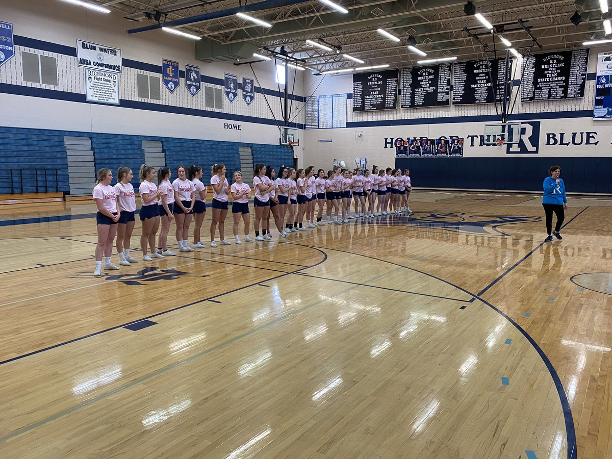 RHSBlueDevils1's tweet photo. RHS recognized teams that will be participating in the State Finals. DECA, Boys/Girls Bowling, Wrestling Individuals and Cheer will all be competing this weekend. The tradition is to create a tunnel for the student body to wish them all luck. #HardWorkPaysOff #RunninWithTheDevils https://t.co/ZYBOdwVC6y