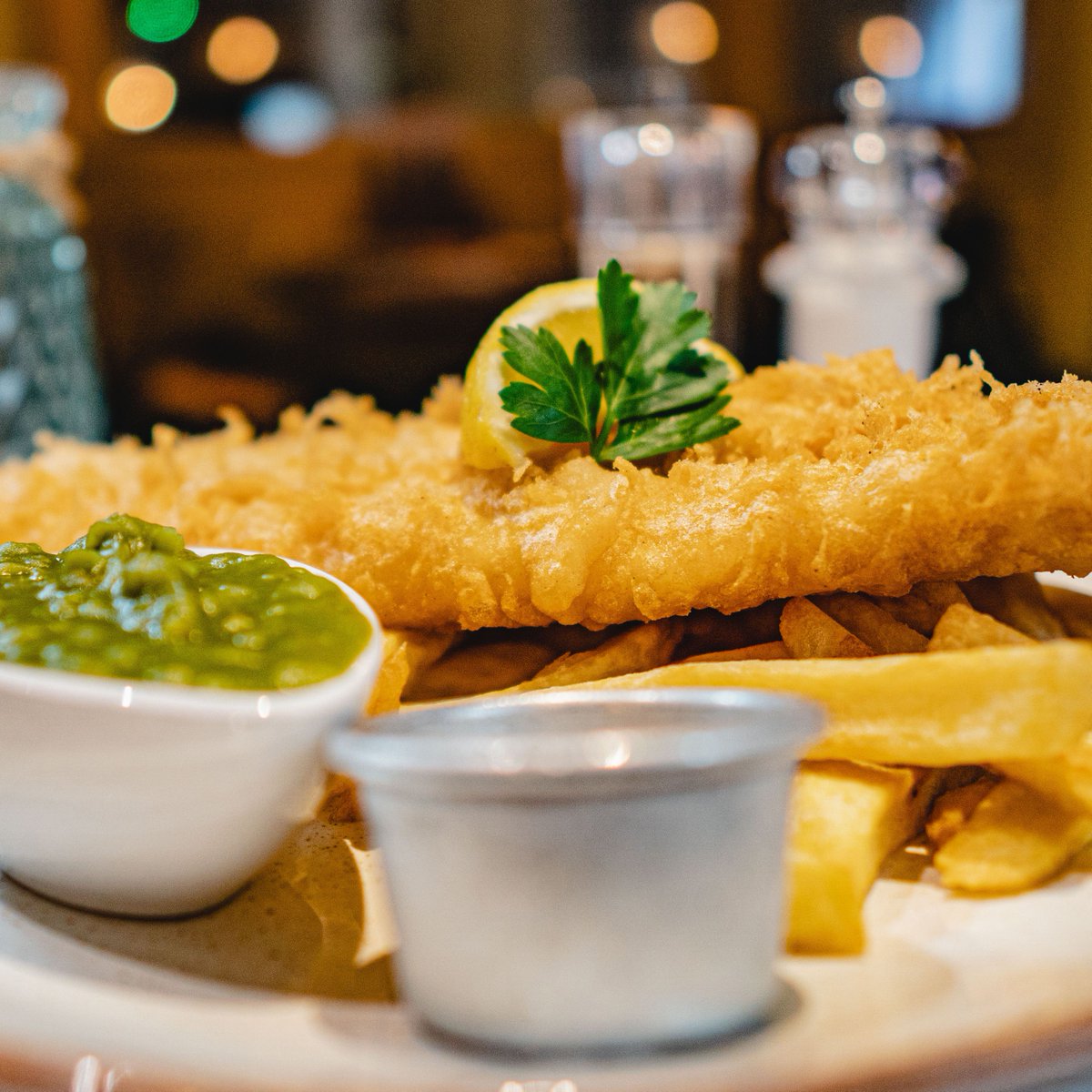 Some say Fish & Chips are the same wherever you go. But at George's, we beg to differ. If you haven't tried our speciality yet then come and indulge in a mid-week treat. We'll even do the washing up! Book your table now - buff.ly/2N7mz65 #FishAndChips