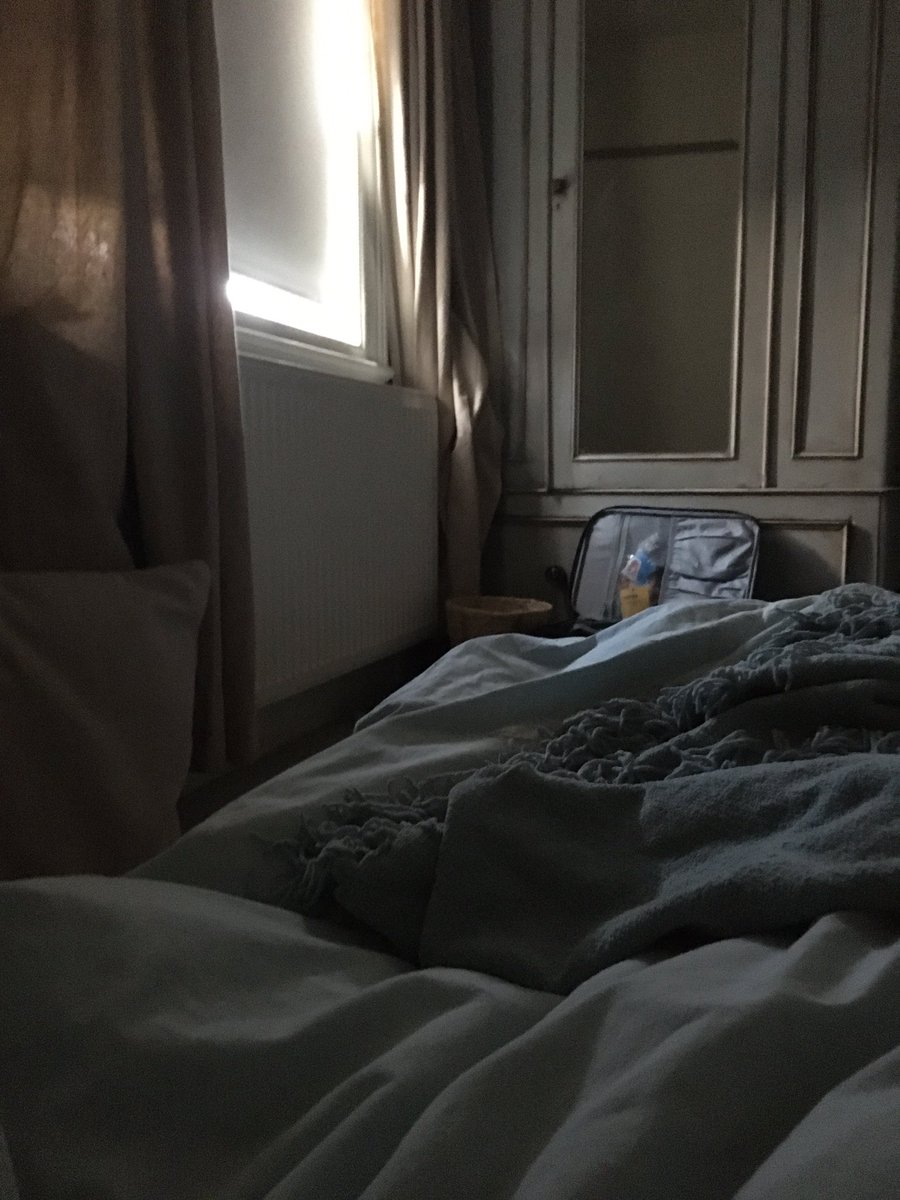 carylhart1's tweet photo. My #WorldBookDay week is now OVER! Phew. Guess where I am? #DarkenedRoom #VegOut #Crackered https://t.co/BRndATRtWG