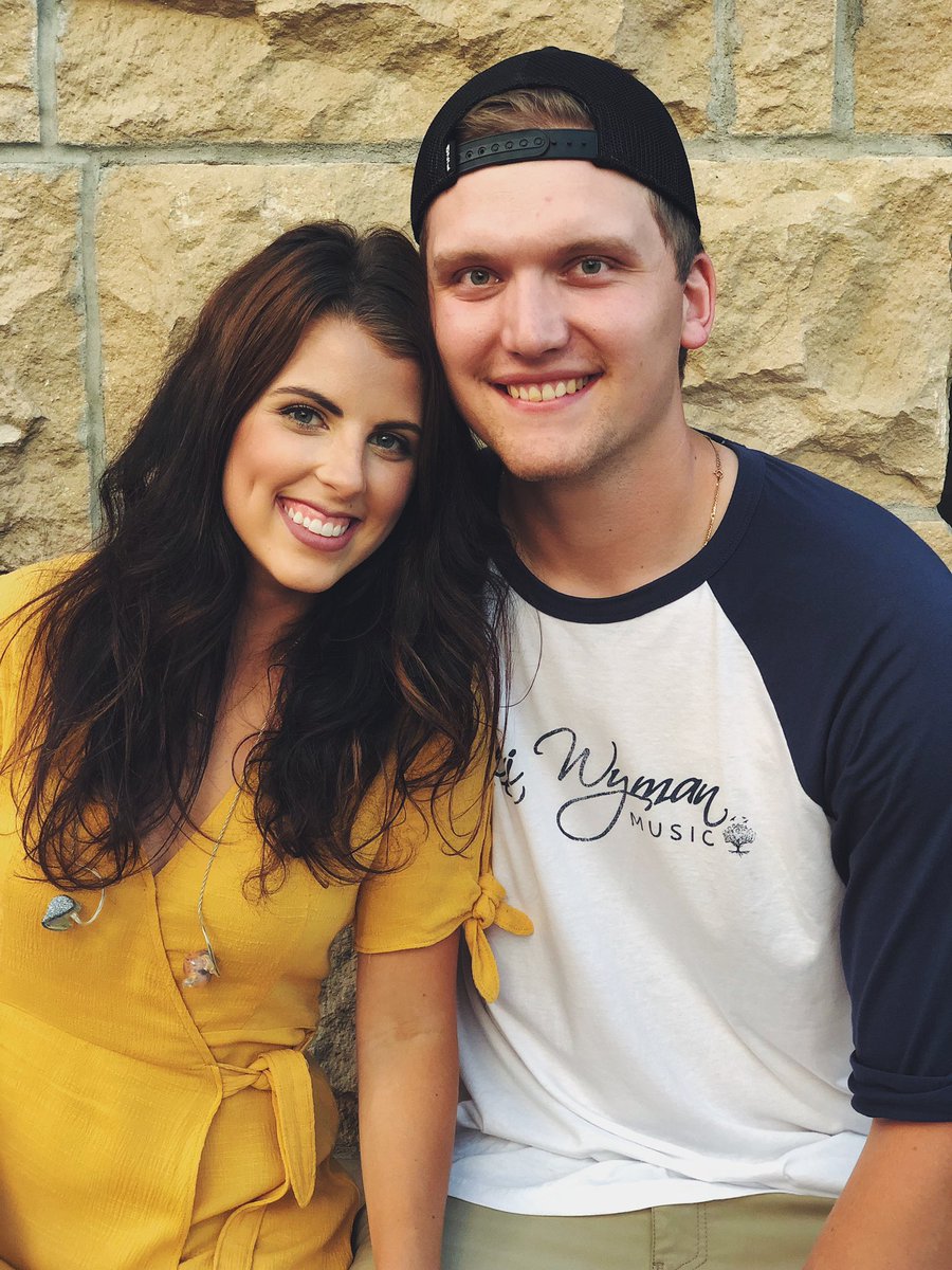 lexiwyman's tweet photo. ... love this boy 💛 https://t.co/asoinUNlPO
