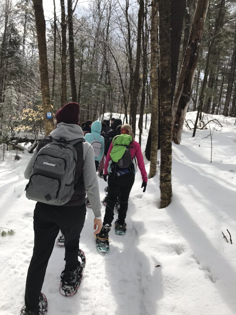 MsJKirton's tweet photo. Enjoying the last bits of winter with @HillcrestHS OE and #SHSM students in @NCC_GatPark #experientiallearning https://t.co/W2QKXsrOPK