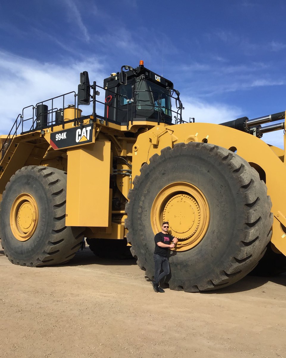 ProActiveAZ's tweet image. Last weekend, the ProActive team went out to the 2020 Cat Dirt Dash 5K and 1 Mile Fun Run! The event was at Caterpillar proving grounds in Green Valley. We had such a blast! 👷🏼‍♂️ 🚜 #WeAreProActive #GetYourMoveBack @CaterpillarInc #5k #funrun #physicaltherapy