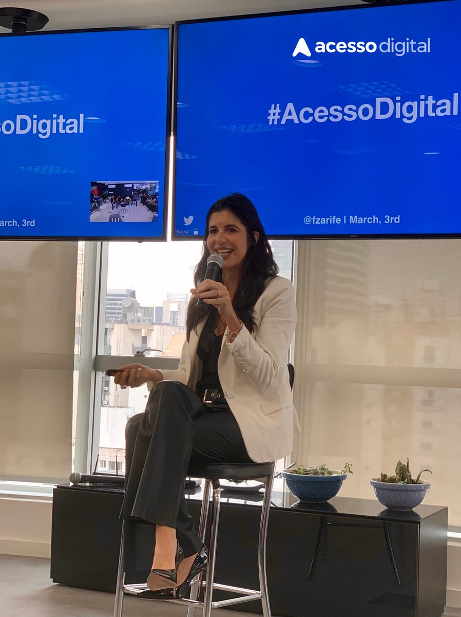 unicoidtech's tweet photo. Começamos o mês das mulheres com o privilégio de conversar com a @fzarife , CEO do @TwitterBrasil. Ela representa 13% das mulheres que ocupam tal posição de comando em empresas no Brasil, de acordo com uma pesquisa.

____
Faça parte do nosso time: https://t.co/xermmumaMh https://t.co/oAmmxsnbTX