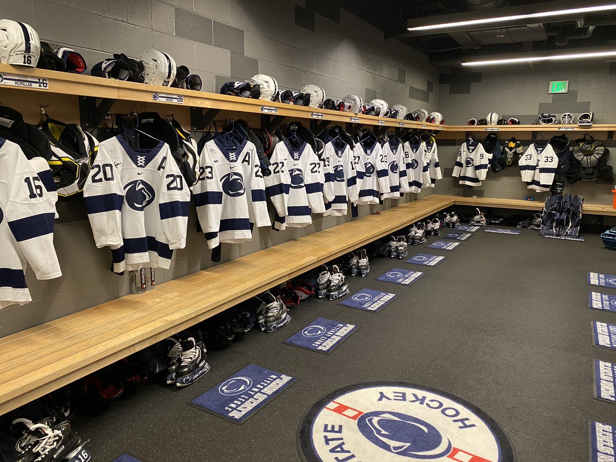 lpuck10's tweet photo. @PennStateWHKY all ready to go in Buffalo. Awesome job by our student manager setting up the room! @Harborctr https://t.co/9dHG7PIEJu