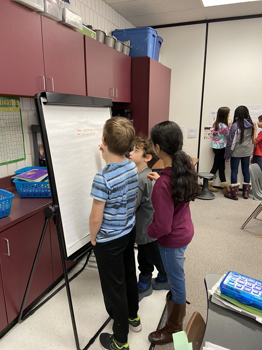 eldridge_class's tweet photo. Collaborating to talk through and solve word problems. #drawamodel #WeInspireEACH https://t.co/QLcWhilOUw
