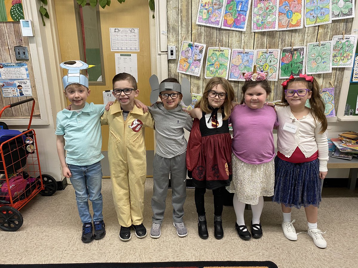 Mrs__Hannon's tweet photo. Room 7 has so many favorite book characters! @OVELEM @wdeptford #ovreads https://t.co/BE4uNIvKEf