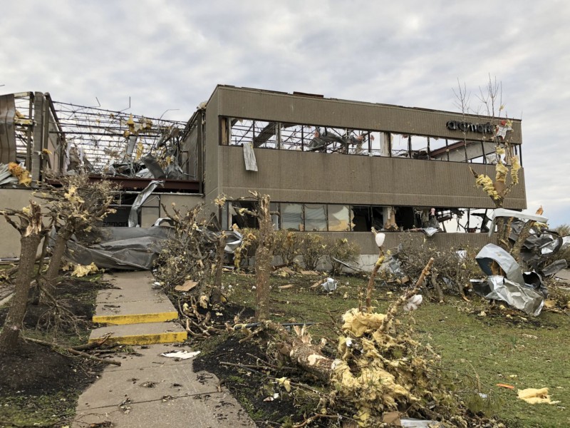 NepoleonD's tweet photo. Heavy Tornado #EastNashville in the United States. Thousands have lost their homes... 
Extending our support through Hands of #Nashville initiated by The Mayor!!! 

Let's pray for the departed souls!! And lend our hands to the living souls!!
#PrayForNashville #nashvillestrong https://t.co/qOvuKwo3OG