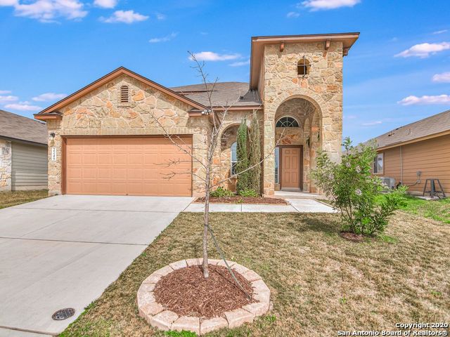RealtyPam's tweet photo. New Listing! $225,000.00, 3BR, 2BA, 2249 KOLIBRI WAY, NEW BRAUNFELS, TX 78130, Full Details https://t.co/tMrxnWORtB https://t.co/xtXH7viJ0n