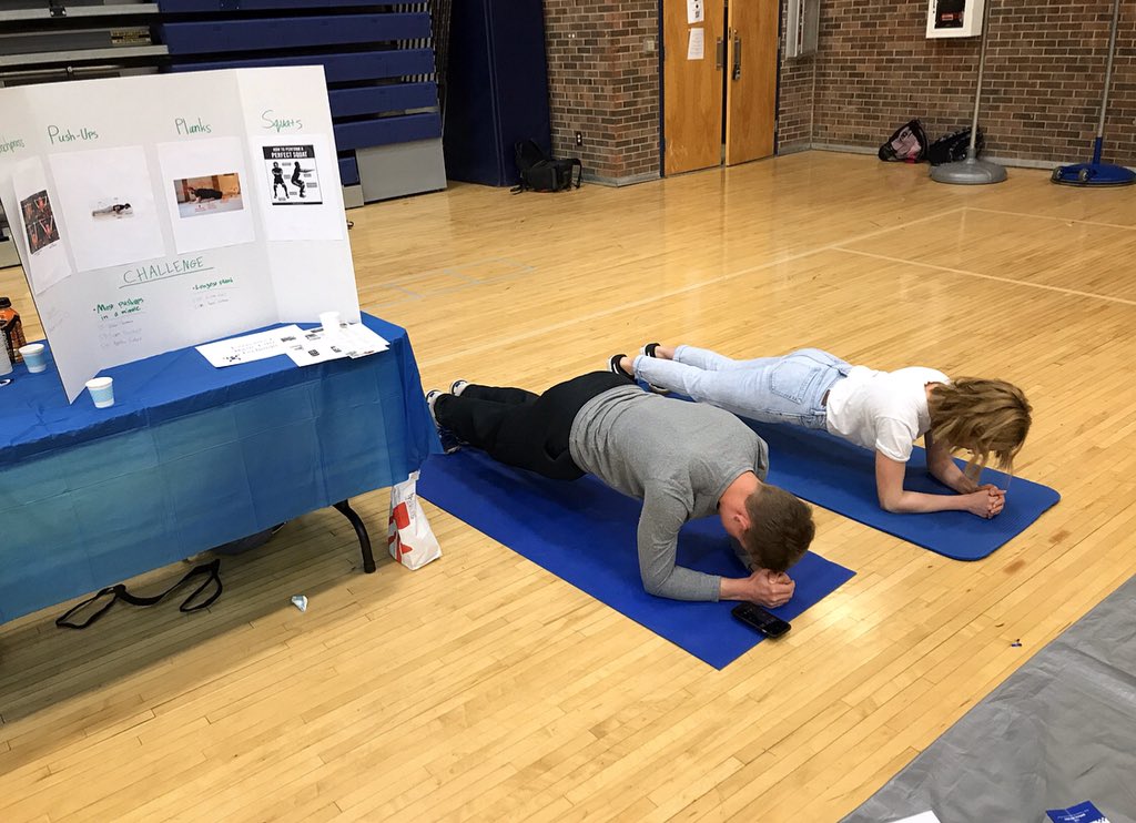 TeamHDI's tweet photo. New challenge - try to hold a plank better than @rjhosey_ryan 💪🏼

#HealthyDevils
#2020HenryClayHealthFair
@HCHSbaseball20 @HCHS_Athletics https://t.co/e03d8cnWme