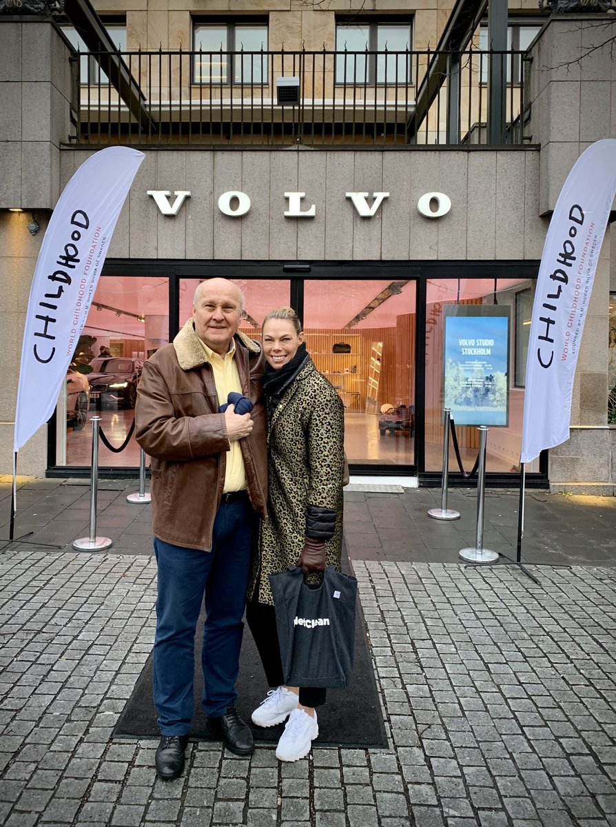 BorgstromAnna's tweet photo. Great meetings in Stockholm this week. Met with โthe trinity of successโ in the fight against child sexual abuse material; Law enforcement, Businesses and NGOs. ๐ #SDGs #csa #EthicalBusiness #BrightTech #Tech4Good https://t.co/nGMUkpdDfH