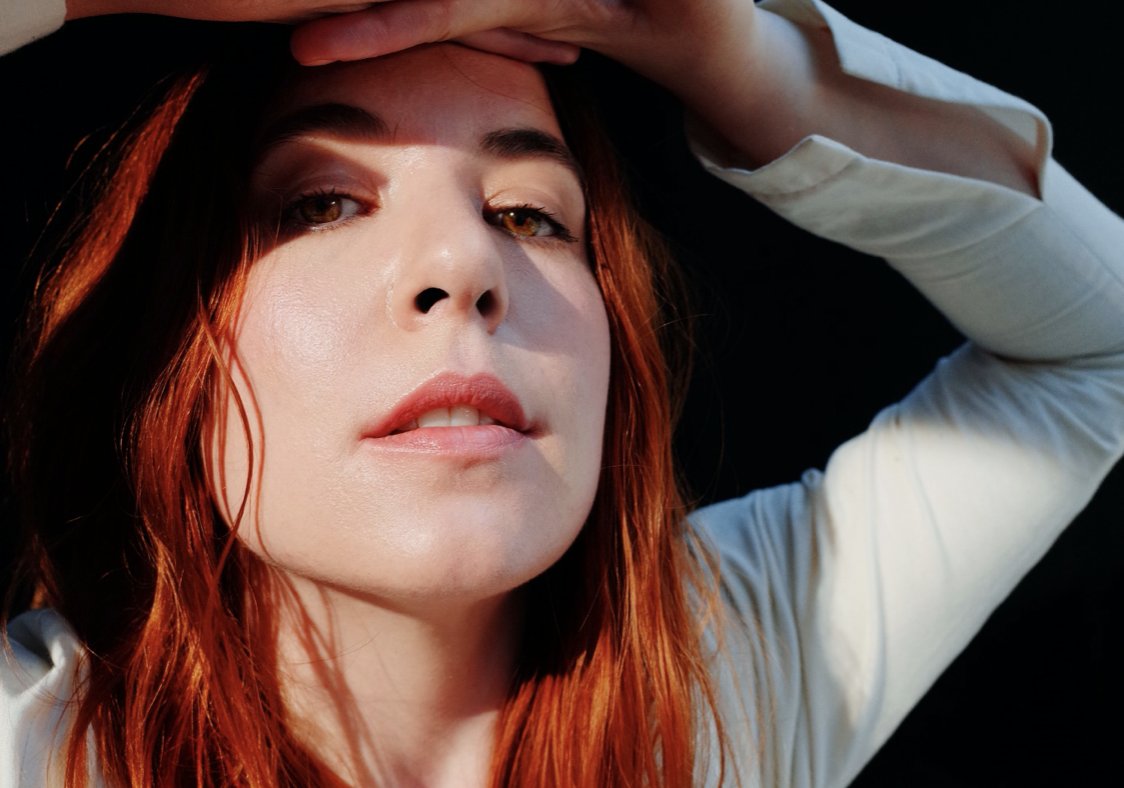 FILTERMexico's tweet image. #CMDFest Austra aborda las relaciones tóxicas en 'HiRUDiN', su nuevo álbum. Por acá les dejamos "Anywayz" bit.ly/2TJYeoN