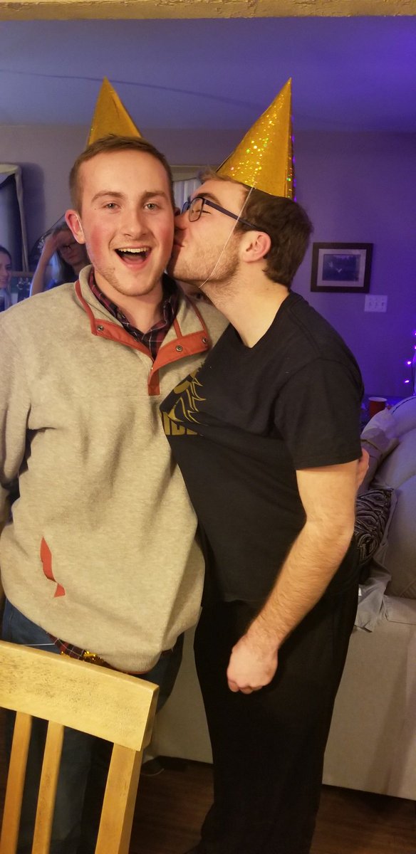 paleboyphil's tweet photo. Happy Birthday to @BigBrownJug! You are such a great friend and I'm so proud to know you! Love you buddy ❤ https://t.co/8FDmhcl400