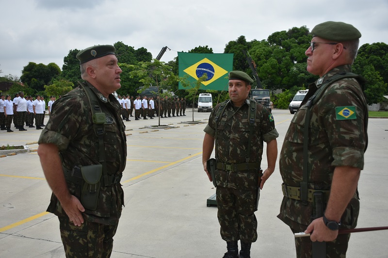 cmlexercito's tweet image. Hospital Geral do Rio de Janeiro (HGeRJ) realiza solenidade de passagem de direção do Coronel Médico Alexandre Arthur de Souza Costa para o Coronel Médico Alberto Pereira Oliveira. #1rm #hgerj #cml_eb #exercitobrasileiro 1rm.eb.mil.br/ultimas-notici…