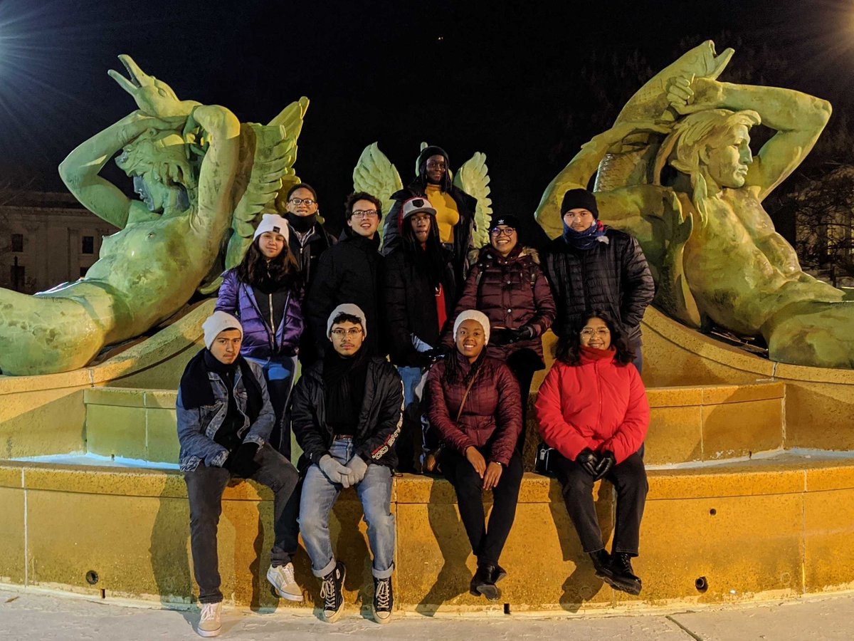 SMASHprogram's tweet photo. (1/2) An eventful weekend ✈️ for another set of SMASH Seniors who had the chance to explore @Penn campus life!! #SMASHWorks https://t.co/rp3QyqccSk