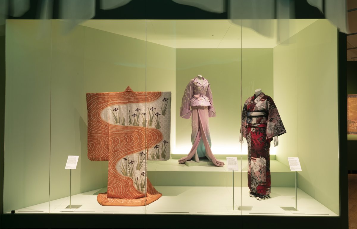 Proportion's tweet image. We worked with @V_and_A to develop figures for the new Kimono: Kyoto to Catwalk exhibition which reveals the sartorial, aesthetic and social significance of the #Kimono
.
.
.

#museum #exhibition #mannequins #mannequin  #japanese #visualmerchandising #display #vmdisplay #retail