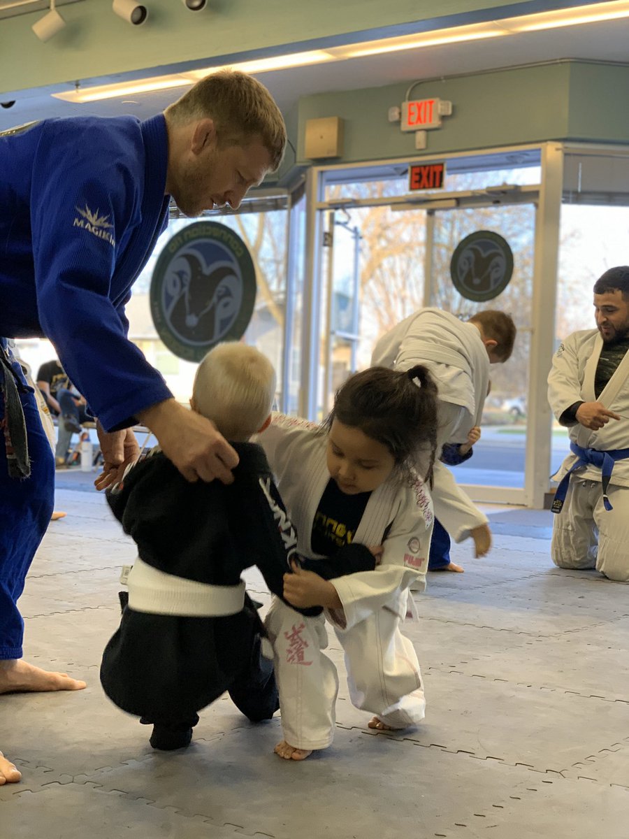 ConnectionRio's tweet photo. Kids BJJ at CRA College Place! Great news for everyone in Walla Walla county: Connection Rio Jiu-Jitsu Academy now has open enrollment for kids classes. Contact us today for more information: (541) 797-8762 https://t.co/G04oFD6UPQ #BJJ #kidsbjj #dennisaschebjj #befirstnoless #PNW https://t.co/8eh3qj7sTG
