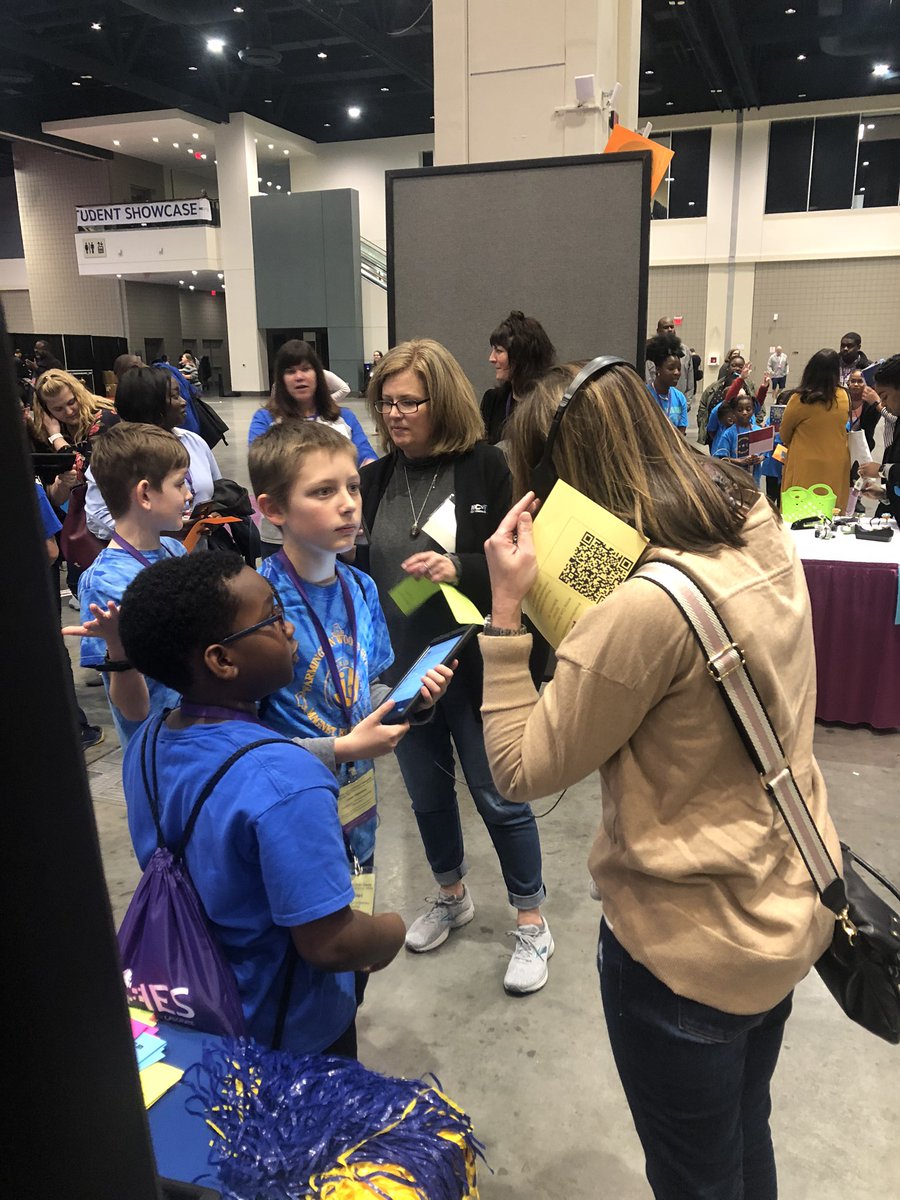 fwesirt's tweet photo. Inquiry in action! While our 4th graders share their podcasts during  @ncties they also asks what others want to know about! @FWESIBPYP https://t.co/pWFaKdWNlp