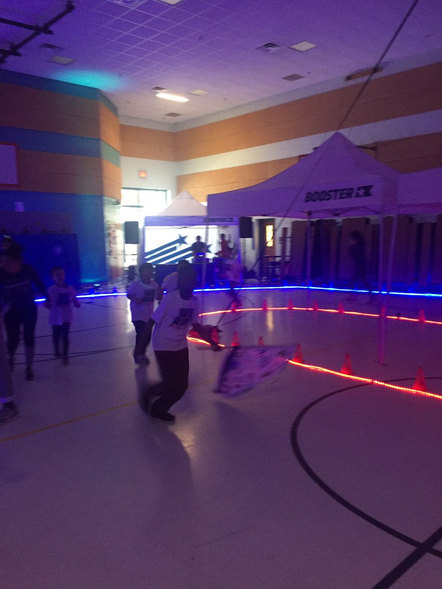 classactexplore's tweet photo. SO much fun at our Glow Fun Run today! #championcheetahs #AutToBeHere @CPES_Cheetahs @PWCSNews #pwcsOSEproud 🧩🐆💜 Thank you Boosterthon for making it sensory sensitive for our friends to participate! https://t.co/6J1nOsaiiO