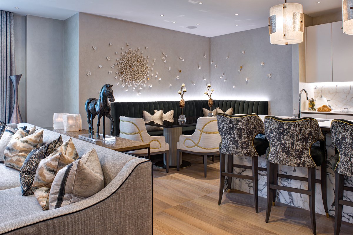 HillHouseLondon's tweet photo. We completed this open-plan living, dining and kitchen space in #CoventGarden recently and it's perfection! We designed the area considering the existing floor and #kitchenfinishes, injecting deep anthracite and warm neutral tones in an array of textures. #luxuryinteriors https://t.co/8eyjvFTgiM