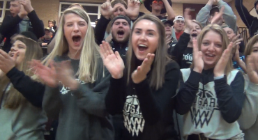 RVS_Highlights's tweet photo. Highlights🎬: West Central get's over the Sectional Semi-Final hump. Hear from #25 Cole Howard and Coach Sichting after the game. #SectionalBasketball🏀

Link: https://t.co/BrP7Zz1tvv https://t.co/YoGvxgEqRZ