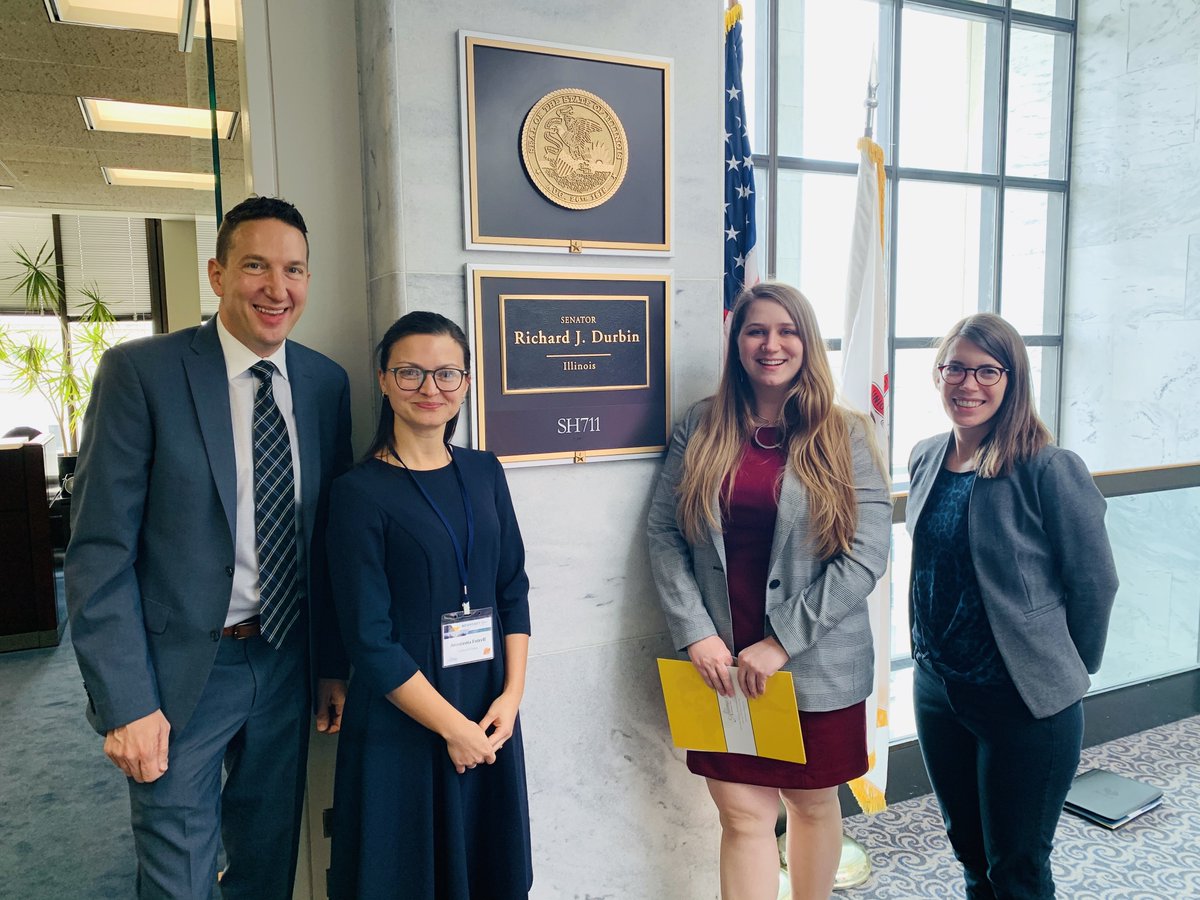 GreenheartEX's tweet photo. Thanks @SenatorDurbin for your continued support of int'l exchange programs in our home state of Illinois! It's so important to share how #ExchangesImpact this 
@AllianceExchnge #AdvocacyDay2020 and everyday. https://t.co/LXNpcIuonF