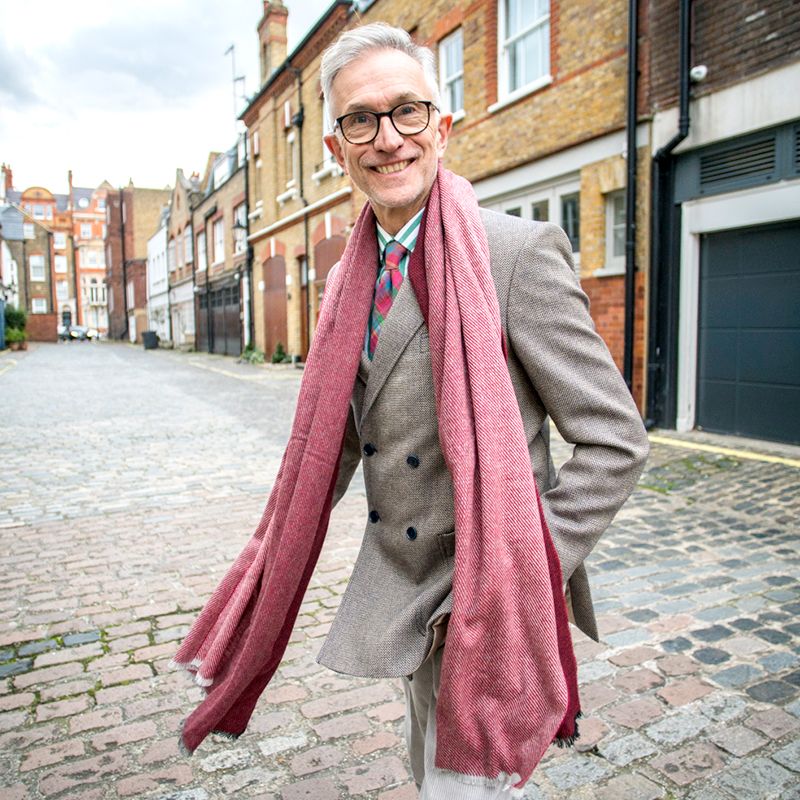 dashingtweeds's tweet photo. @GreyFoxBlog styling our Hebrides fabric with our ombré scarves, adding a flash of colour to spring.
https://t.co/GV7ZR60Lml
#DashingTweeds #DashingMen #GreyFox #MenswearBlogger #MensStyle #MenswearStylist #Tweed #TweedMenswear #Merino #MadeintheUK #WoveninScotland #ScottishTweed https://t.co/QT0zywoeqN