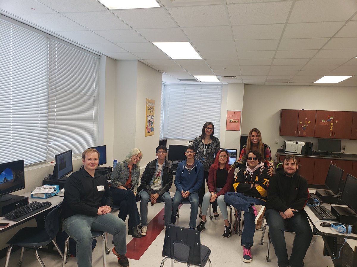 VDeAvila_SEC's tweet photo. SATA gets a visit from Mastery Code. #TeamSISD https://t.co/IyS01psMFM