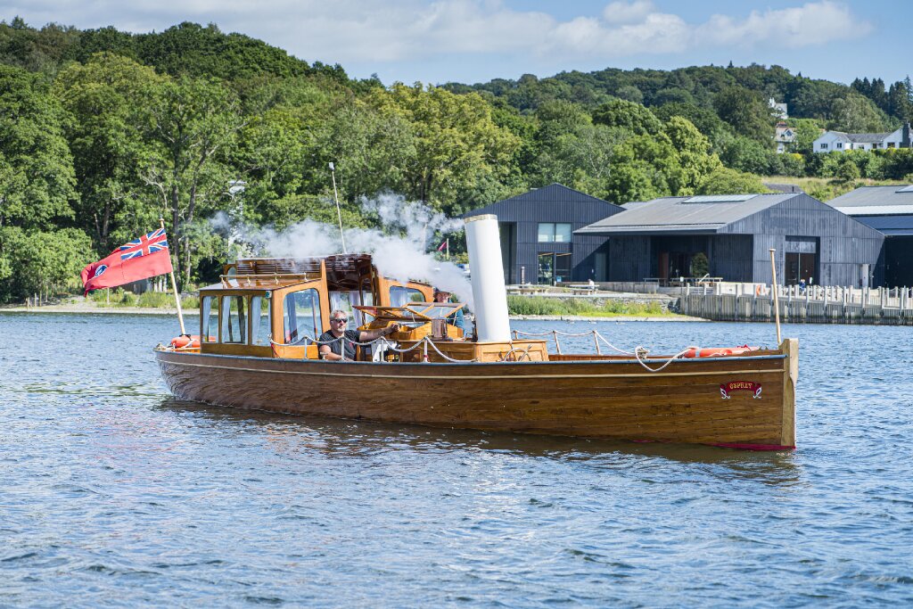 windermerejetty's tweet photo. From sundown tomorrow it's National Day of Unplugging. @greatplace_lakesanddales have suggestions for ditching your device including visiting @windermerejetty. Check out: https://t.co/gp8znX1HsG  #LiveMoreDoMore #screentime #ditchthedevice #whatson #windermerejetty #theplacetobe https://t.co/FL5RogDQRG