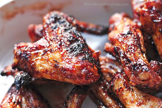 OttomanLvp's tweet photo. The weekend is almost upon us! 👌 Why not celebrate with a delicious Turkish treat from Ottoman? 😍
.
.
.
#chickenwings #charcoal #thursday #thursdaythoughts #almostweekend #grill #tavuk #kanadi #tavukkanadi #turkishfood #liverpool #liverpoolfood #chicken #turkey #visitturkey https://t.co/O7NnVQ9EwX