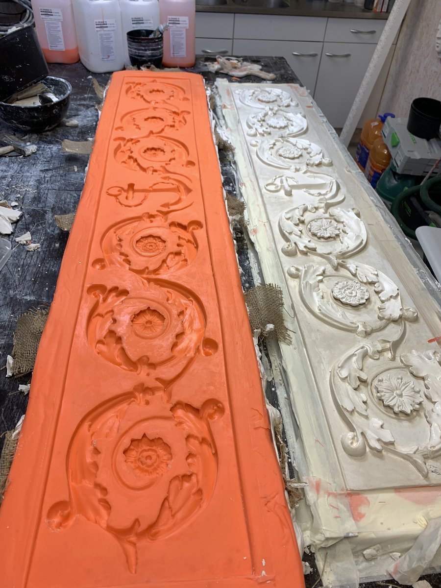 stuczardoni's tweet photo. Boetseer werk gedaan voor een opdrachtgever in Amsterdam, mal van gemaakt en gietstukken plaatsen.
#calcast @TriAl_Afbouw #handwerk https://t.co/SMoTgBBXGS
