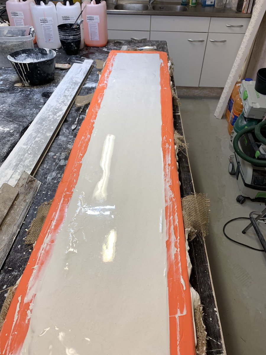 stuczardoni's tweet photo. Boetseer werk gedaan voor een opdrachtgever in Amsterdam, mal van gemaakt en gietstukken plaatsen.
#calcast @TriAl_Afbouw #handwerk https://t.co/SMoTgBBXGS