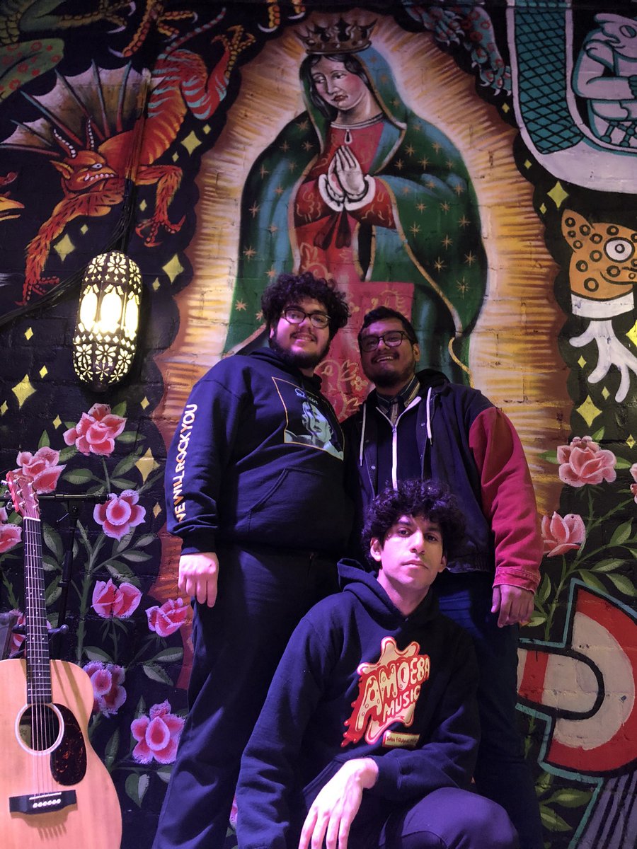 The Red Pears On Twitter Tickets Going Fast For Tonight S Show Papertigersa W Heyelnuh Baldomart Archer Oh Https T Co Uztgqyrxif About shows store contac t us. twitter