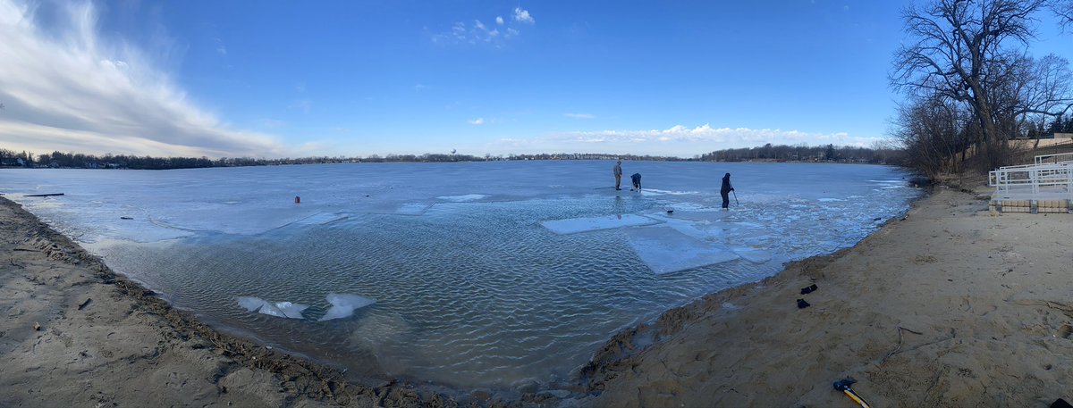 PurplePlunge's tweet photo. Ice clearing is underway!!!  https://t.co/z4rUj2ot07 https://t.co/tqUb8AVj7I