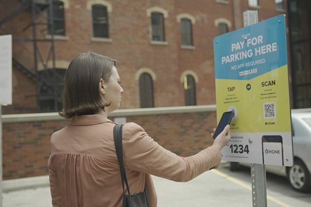 AllproParking's tweet photo. HonkMobile Continues US Expansion after Successful Pilot of Tap-to-Pay Technology with Allpro Parking! Go to https://t.co/u2F64ms81i and read our press release! #tapandpay #taptopay #NFC #allproparking #honkmobile @honkmobile https://t.co/TmQvDkSYcM