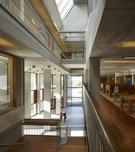 PodioMX's tweet photo. #LaVisualDe: Premio Pritzker 2020: nuevas geografías
@MBetanzos
https://t.co/lhC0SO9nt3
#Arquitectura #Premio #Pritzker2020 #PritzkerPrize #YvonneFarrell #ShelleyMcNamara https://t.co/NfFwP8N6sE