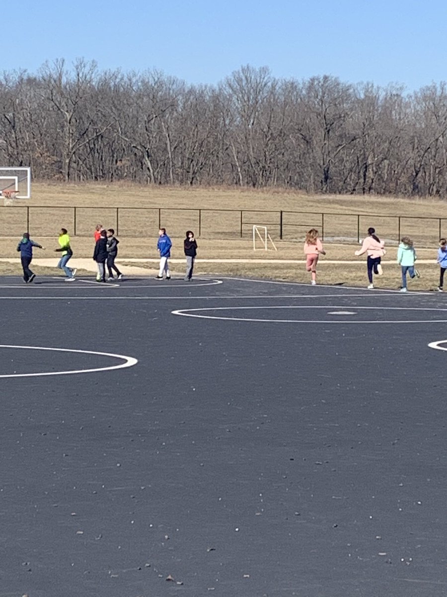 AbbeyUpton's tweet photo. Another classroom goal reached means extra recess! #CRFamily #cre219 #goals https://t.co/CRumUUpR5h