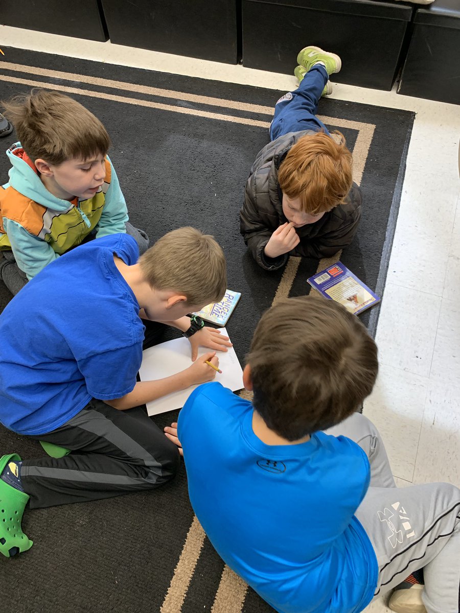 mrshollar's tweet photo. Mrs. Jewell brought both of her classes together to allow time to collaborate with #bookclubs! So much discussion and #collaboration. #workingtogether #sharingourthoughts @jewellclass https://t.co/HrvSSm0cW8