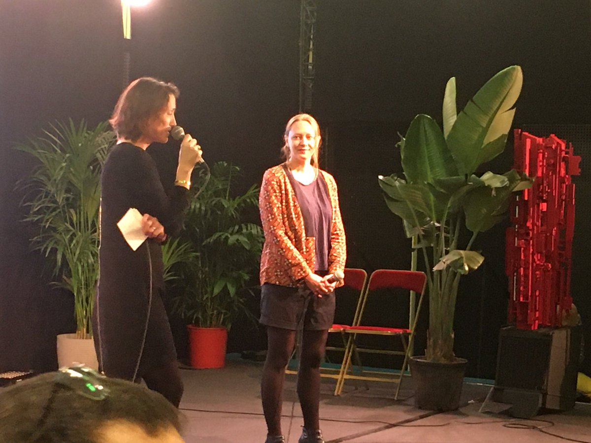 ✍️🗣🌎 Mais qu'est-ce donc que le #FabriquedesRécits ? Présentation de la genèse du projet par <a href="/sdebaill/">sandradebaill</a> de <a href="/Sparknews/">Sparknews</a> et <a href="/Magali55555/">Magali Payen</a> d’<a href="/onestpret/">On Est Prêt</a>.