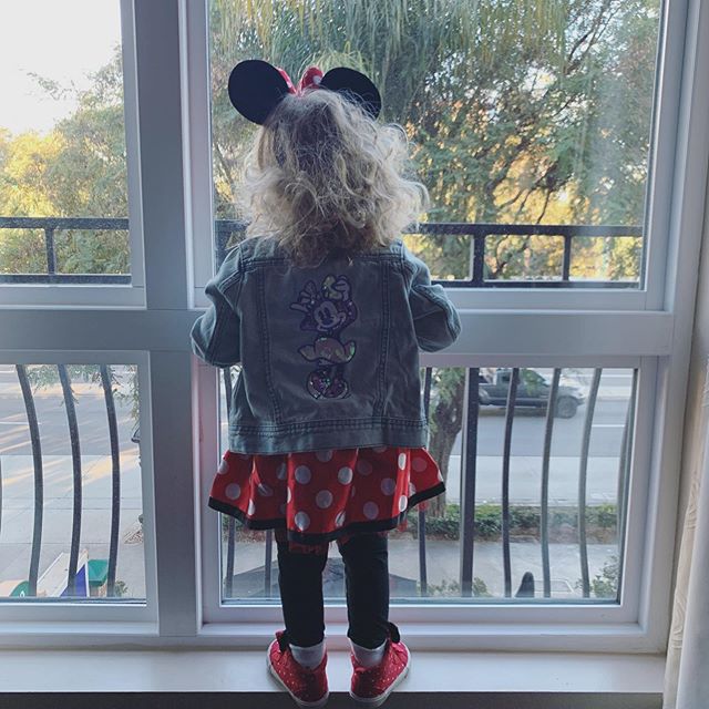GrandLegacyATP's tweet photo. Who's ready for some #disney magic? Stay close to all the fun and excitement by booking your stay at #grandlegacyhotel. Located directly across the street and only a five minute stroll to the main gates. #disneyland #disneyhotel #anaheimresort #disneyview 📷: @thebriebella https://t.co/gx0EyExrX0
