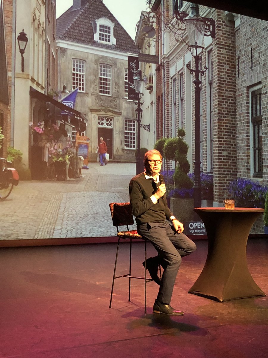 wonenbijJOOST's tweet photo. Tijdens onze theatervoorstelling ook aansprekende bijdrage van @wimdaniels over het belang van gemeenschapszin. Oog hebben voor elkaar. Is ook visie van #JOOST #koersplan https://t.co/cMx5f3UdjB Geslaagde bijeenkomst. Mede dankzij dagvoorzitter @Imkevgaal https://t.co/MlxFXLA4dR