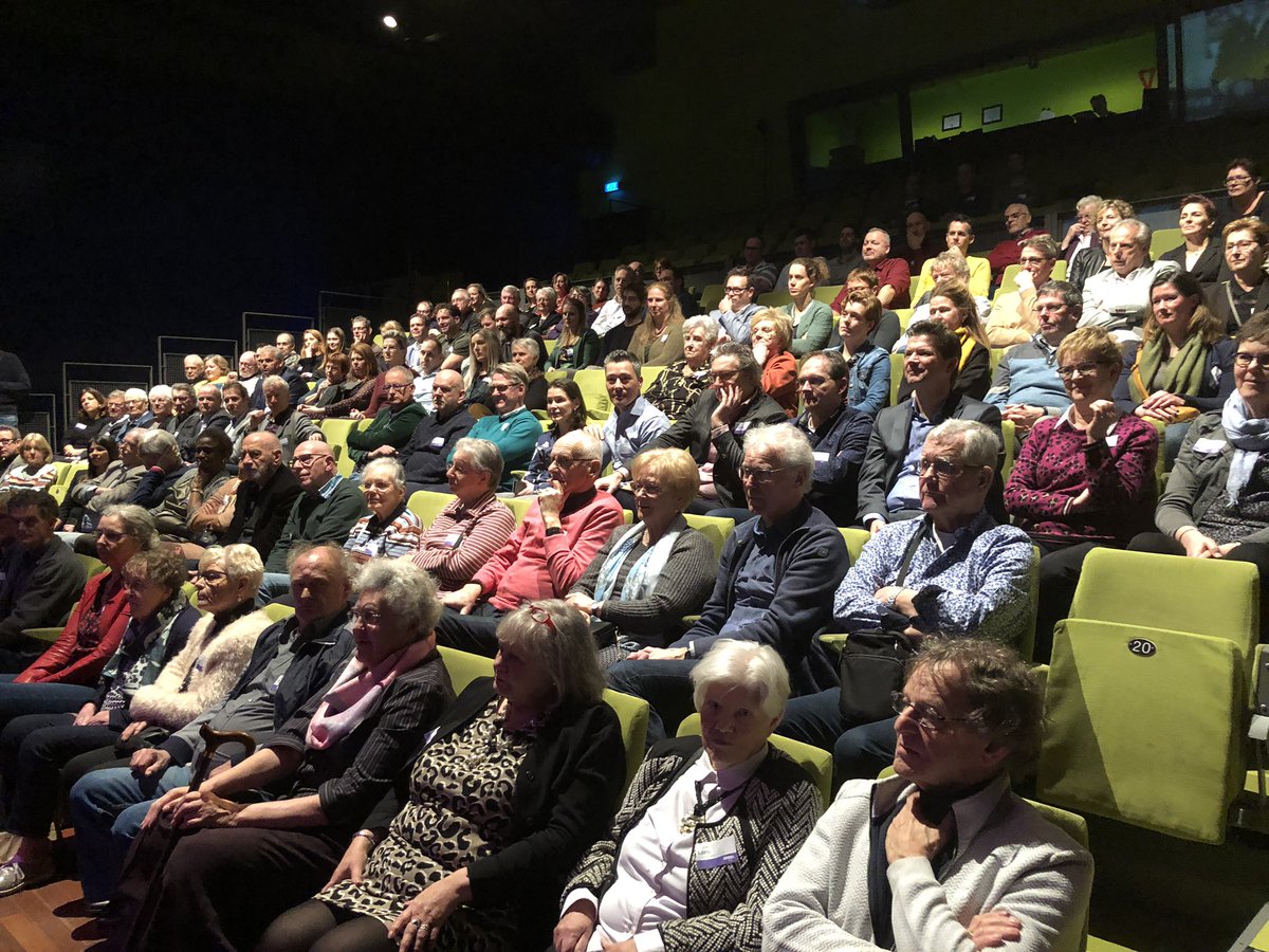 wonenbijJOOST's tweet photo. Tijdens onze theatervoorstelling ook aansprekende bijdrage van @wimdaniels over het belang van gemeenschapszin. Oog hebben voor elkaar. Is ook visie van #JOOST #koersplan https://t.co/cMx5f3UdjB Geslaagde bijeenkomst. Mede dankzij dagvoorzitter @Imkevgaal https://t.co/MlxFXLA4dR