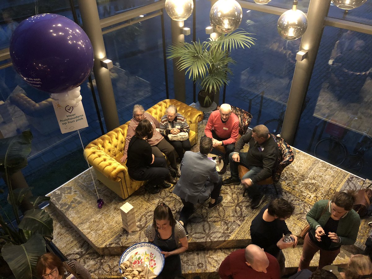 wonenbijJOOST's tweet photo. Tijdens onze theatervoorstelling ook aansprekende bijdrage van @wimdaniels over het belang van gemeenschapszin. Oog hebben voor elkaar. Is ook visie van #JOOST #koersplan https://t.co/cMx5f3UdjB Geslaagde bijeenkomst. Mede dankzij dagvoorzitter @Imkevgaal https://t.co/MlxFXLA4dR