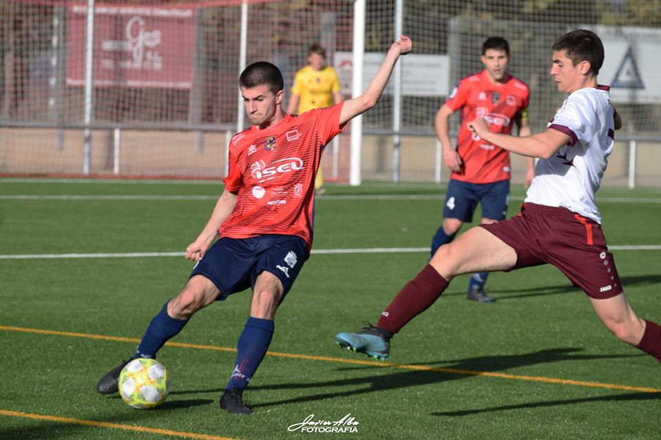 CD_Corellano's tweet photo. 📸 FOTOS 📸 ¡Partido! ✅ TERCERA | JOR. 26 ⚽ 🔴❤️
ℹ️ @CD_Corellano 1 ( @isaacsanzleon ) 🆚 2 @PenaSportFC
🗓️ Domingo 1/3/2020 ⏱️ 17:00 H 🏟️ Municipal Ombatillo - Corella
#CDCorellano #QueNoTeCuentenElFinal #HazteSocio 💪 📸Mas en Facebook Club Corellano 📸Javier Alba📸 https://t.co/PMNYKBNVXf