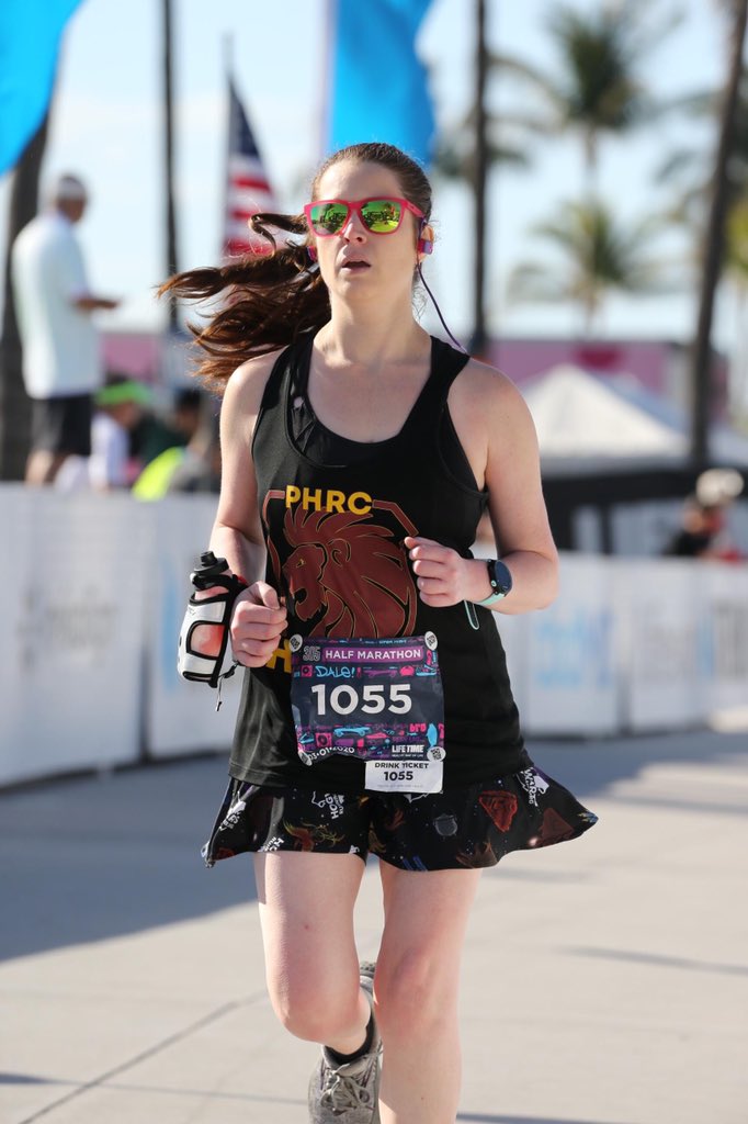 Ale8414's tweet photo. @PotterheadRuns @RunMiami Absolutely ! Would be honored !!Including the high resolution pics :) #Roaring20s #Gryffindor #Hmbbforever #quidditchpractice https://t.co/oF6FOL0E44