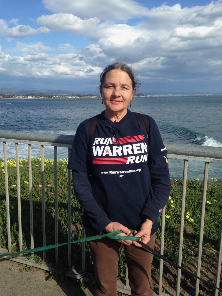 sunstretch's tweet photo. Before #BernieSanders entered the 2016 race, I petitioned Senator Warren to run. There's a lot I admire about #Warren, including creating the #CFPB. I greatly hope she joins #TeamBernie today! #BernieBeatsTrump #WarrenToBernie #WarrenDemocrat #FarmersForBernie https://t.co/qjadcl5C4C