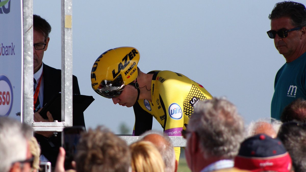 Veldritkrant's tweet photo. Hoewel de officiële line-ups nog niet werden gegeven, wordt de aanwezigheid van o.a. Sagan, Viviani, ... én Wout van Aert nu aangekondigd door de organisatie van Paris-Nice 8 - 15/3  (fotocredit Veldritkrant) #positionswitch https://t.co/9cJXwPzYx7