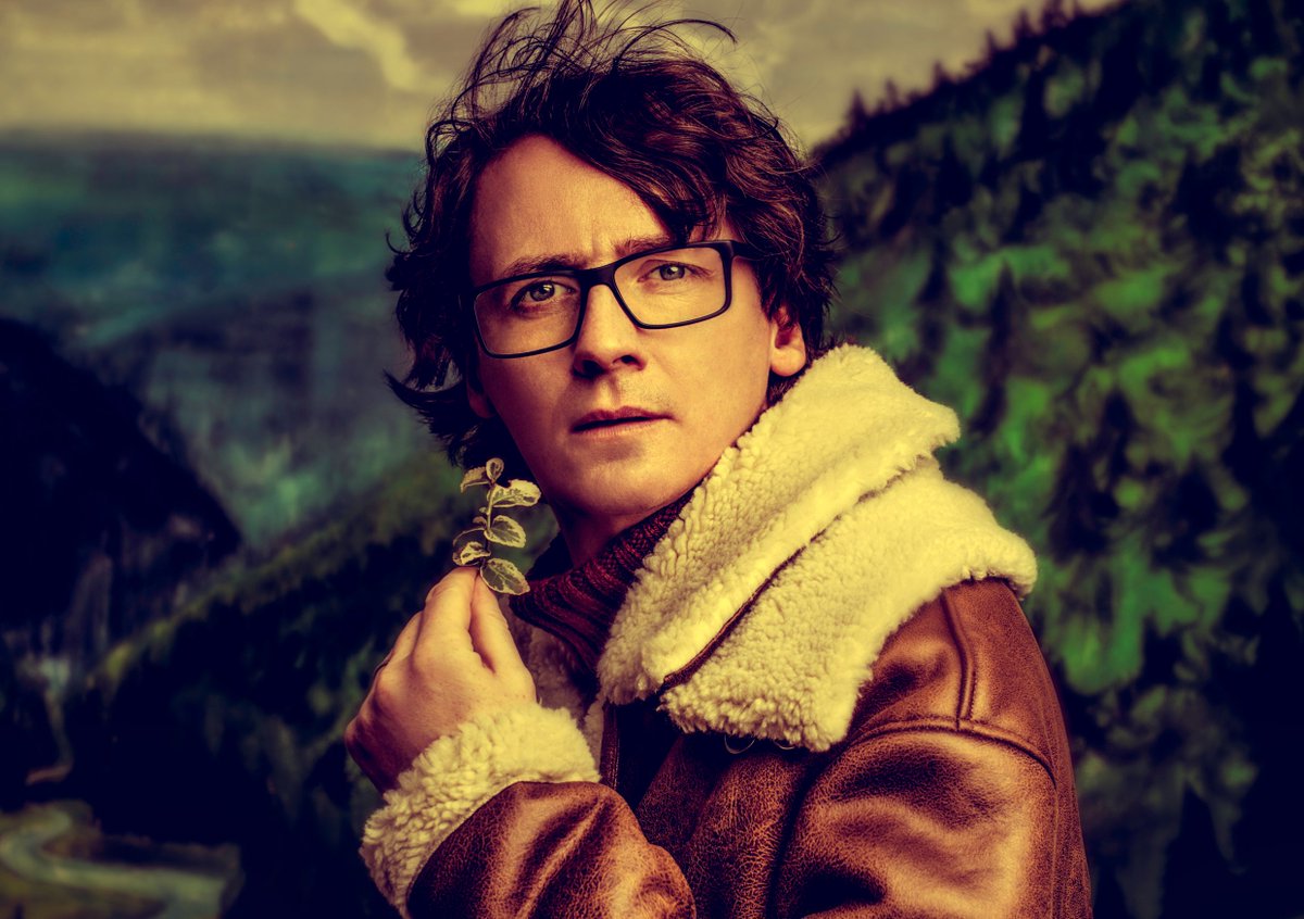 Grand_Theatre's tweet photo. Join @MrEdByrne as he takes a long hard look at himself and tries to decide if he has ANY traits that are worth passing on to his children, in his new tour #IfImHonest...
๐
17 May
๐ซ https://t.co/FKZMQdqokP #DaringlyDifferent https://t.co/HCjIO5EcyG