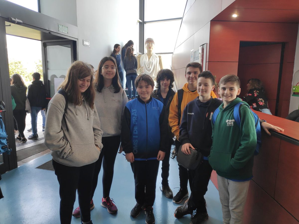OmsidePrat's tweet photo. Avui una representació d'ESO de l'#OmsidePrat han participat en la fase final de la #CopaCangur2020, celebrada a Montmeló. Molt bon paper i una autèntica experiència la viscuda per alguns dels talents matemàtics de l'escola. L'enhorabona a tots! #soccatmat @PedreraFundacio https://t.co/PWkMkiLm0Z