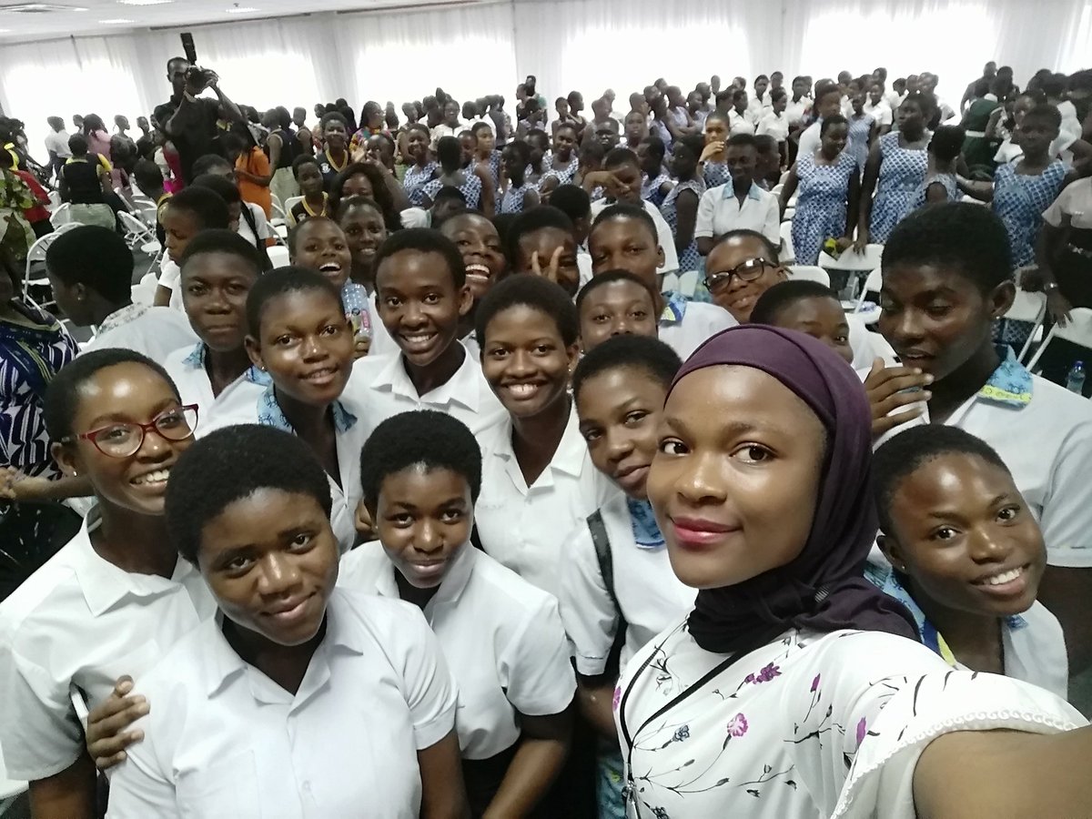NetworkMuslima's tweet photo. Today, Muslimah Mentorship Network joined the #stemwomanproject with girls from different schools to talk about STEM. The programme had a lot of high moments for the girls.
#Change
#Empower
#Inspire
#Muslimah https://t.co/zu49v16FGu